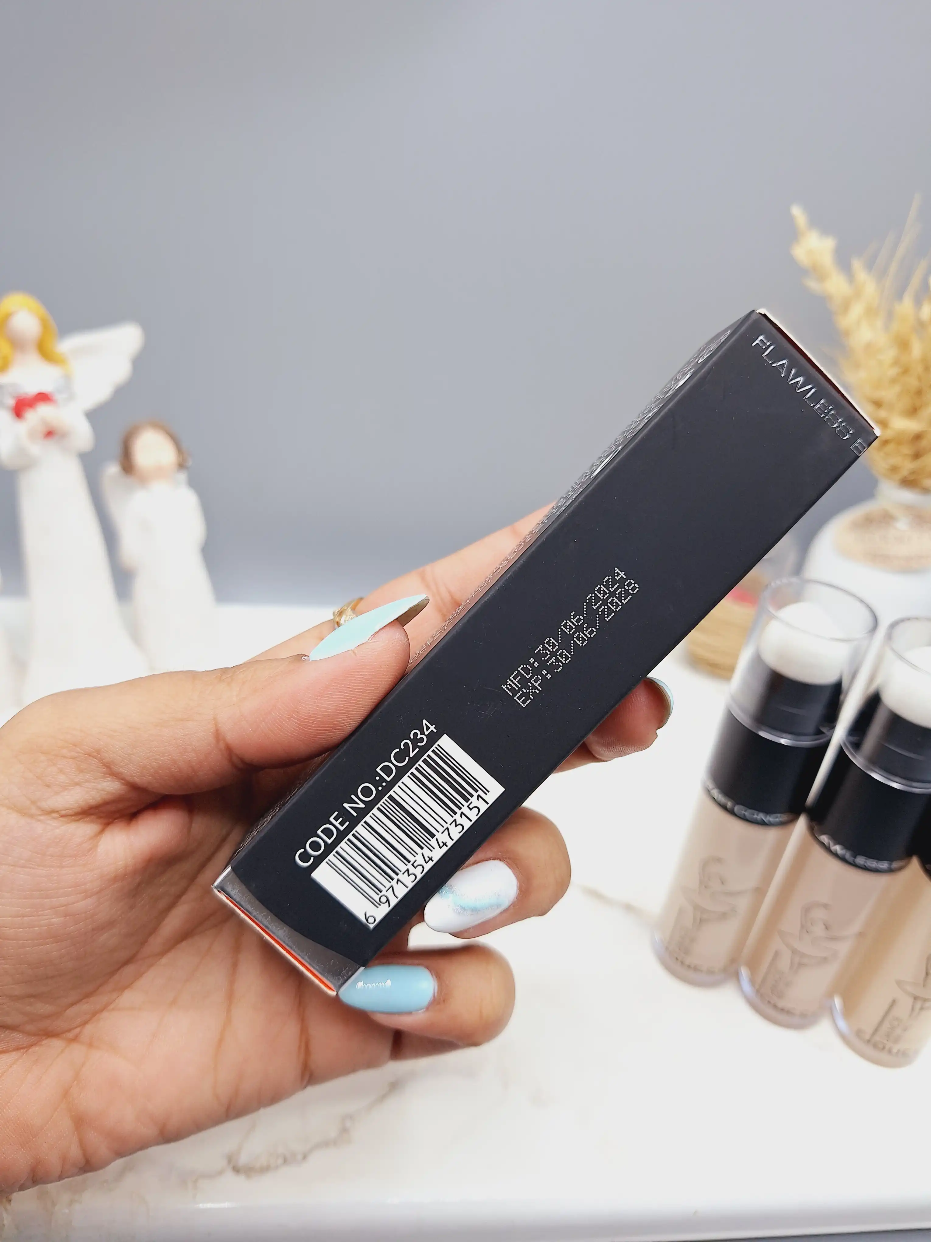 کانسیلر زیر چشم برند دوسه doucce  کد DaC234