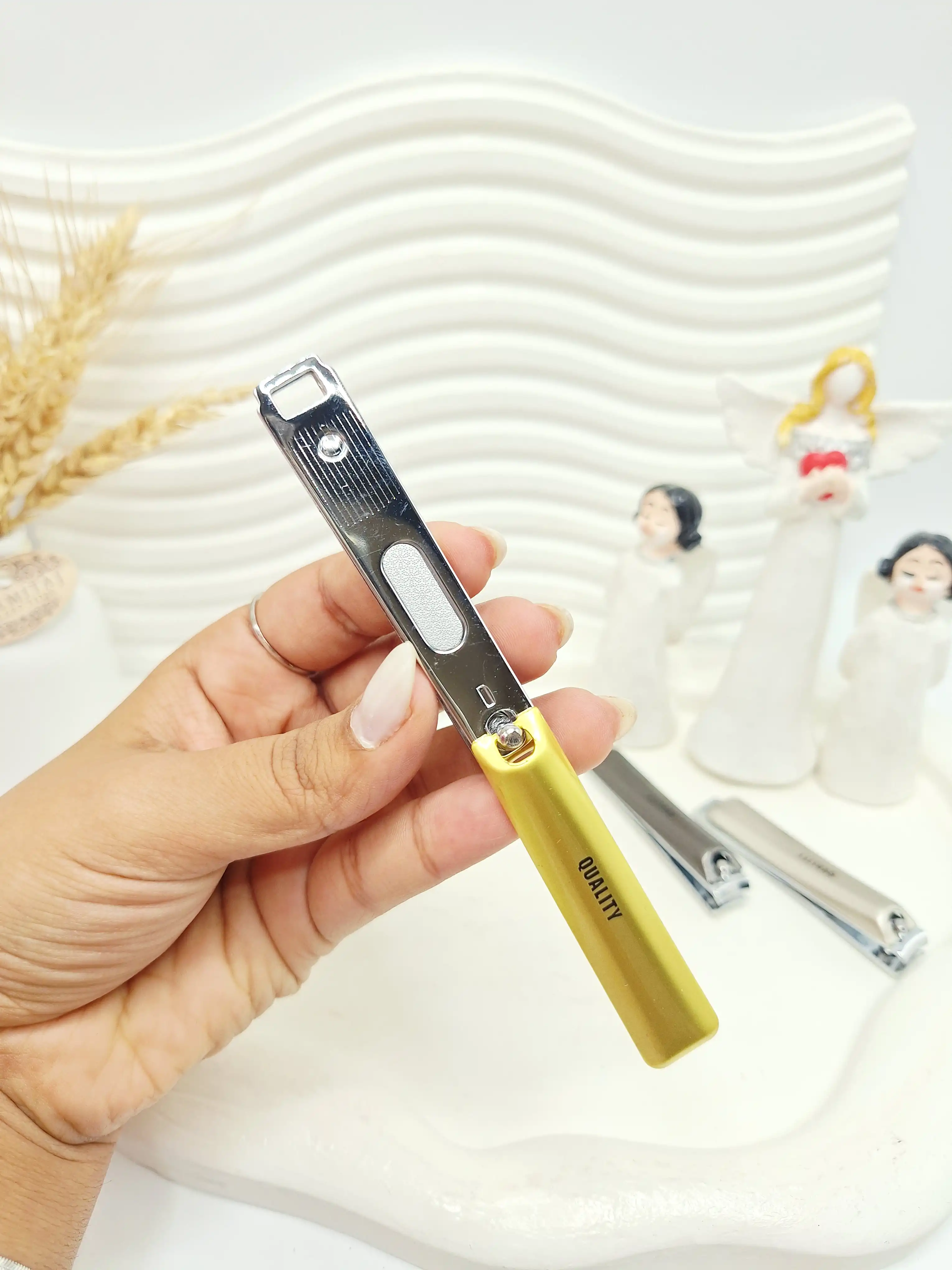 ناخن گیر حرفه ای QUALITY روکش استیل در 3 رنگ