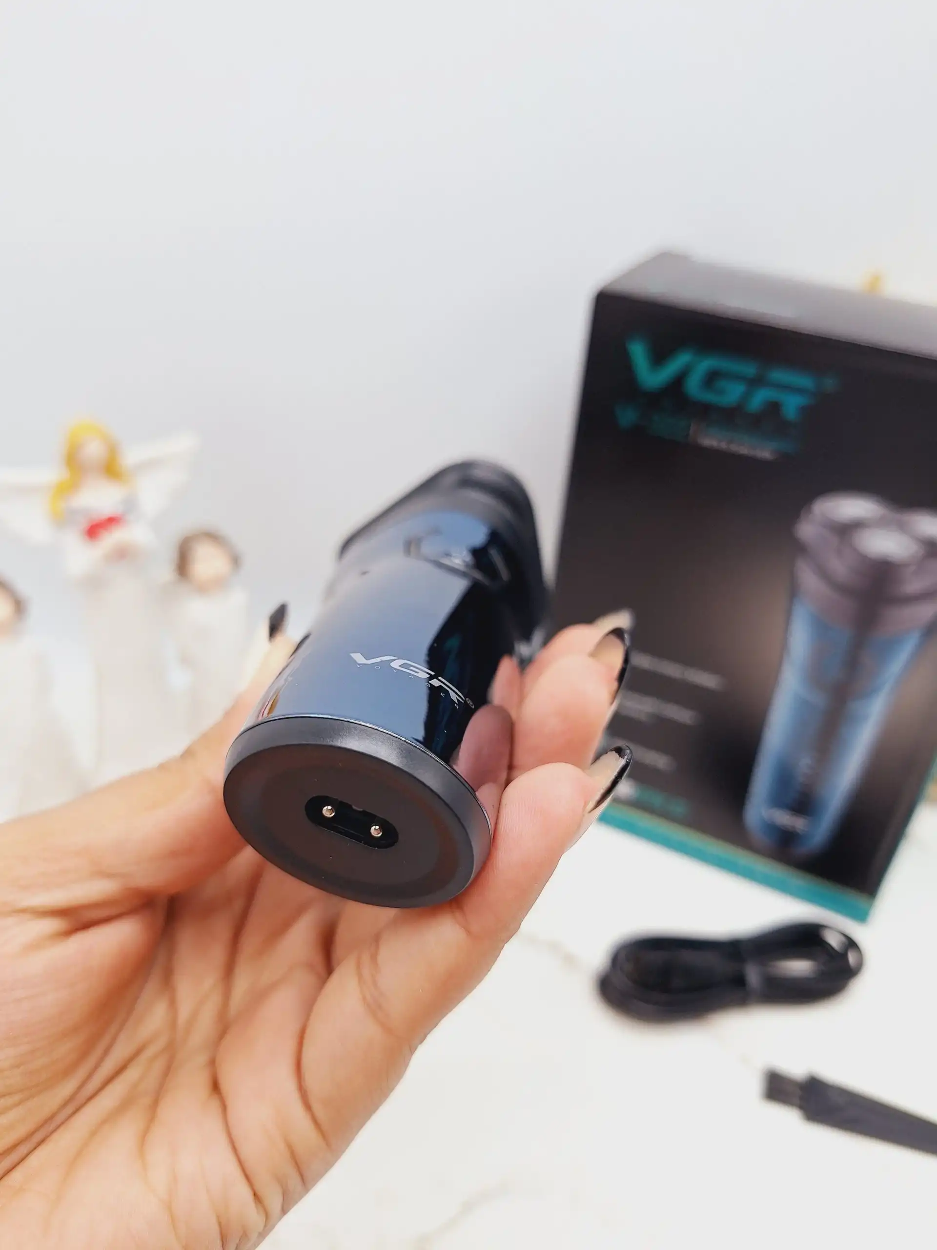 ماشین اصلاح وی جی آر VGR مدل V-322